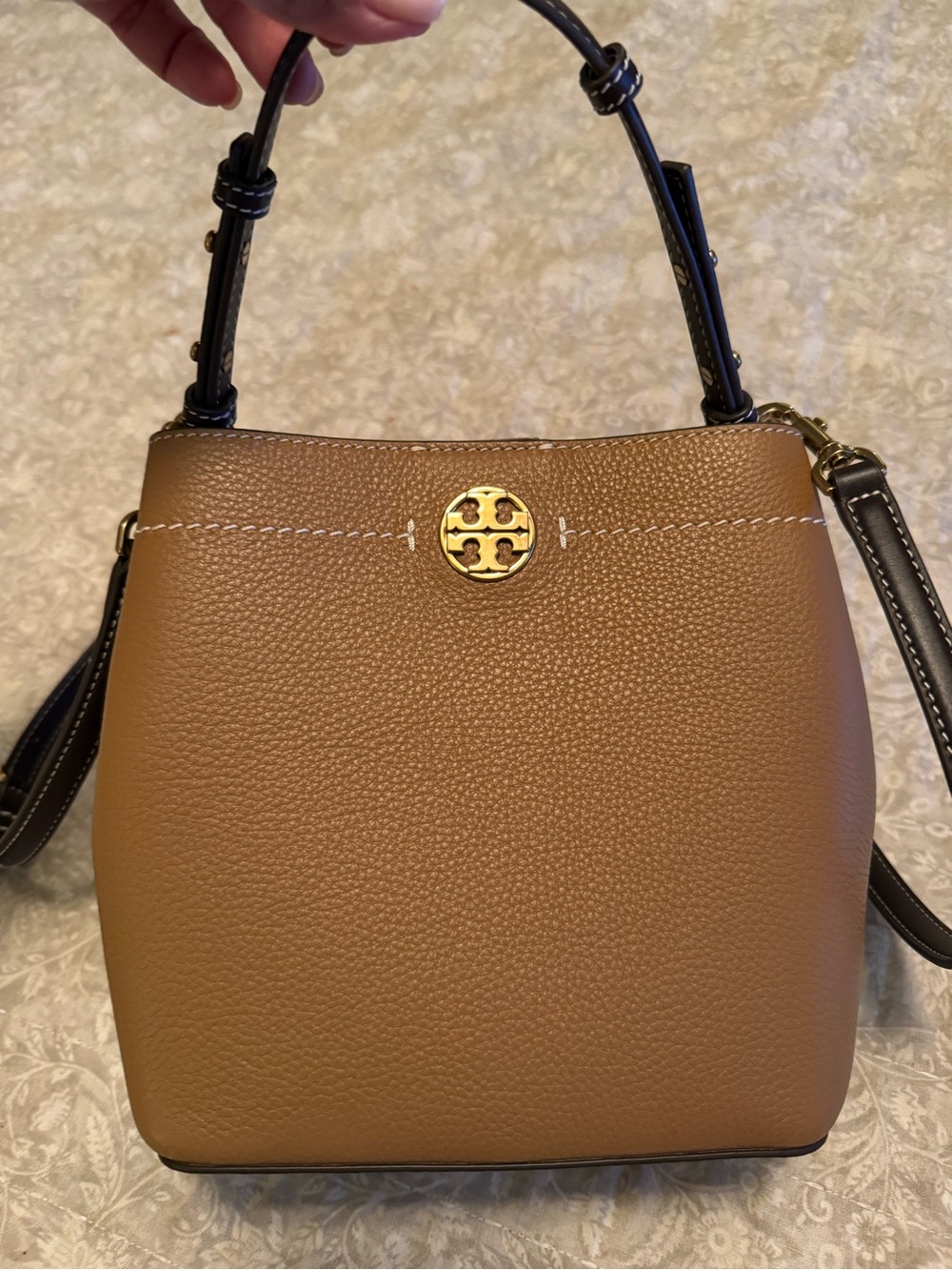 Tory Burch Tan Pebbled Leather Shoulder/Crossybody Bag with Brown Trim